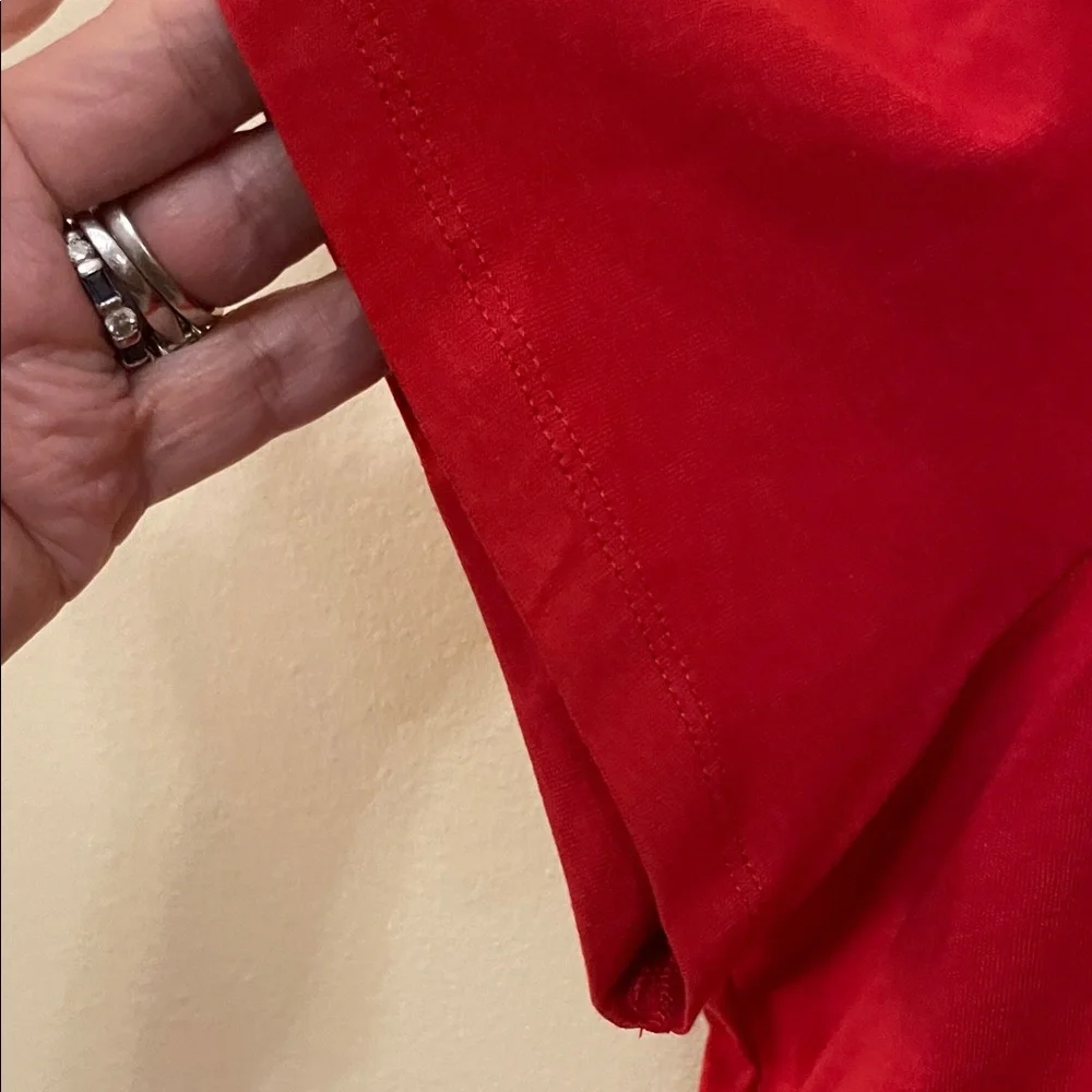 Chic Red Blouse with Peter Pan Collar - Picture 6 of 9